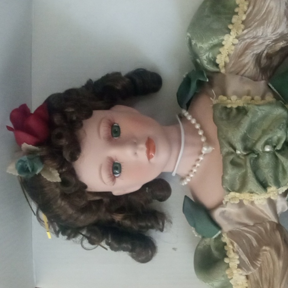 Victorian Porcelain Doll w Box 17" Midwestern Home Products - Picture 7 of 15